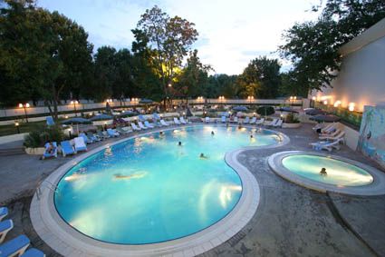 Garden Bar Pool при отеле Wyndham 3