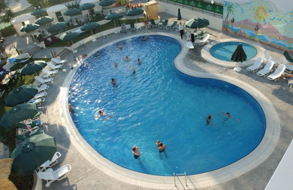 Garden Bar Pool при отеле Wyndham 4