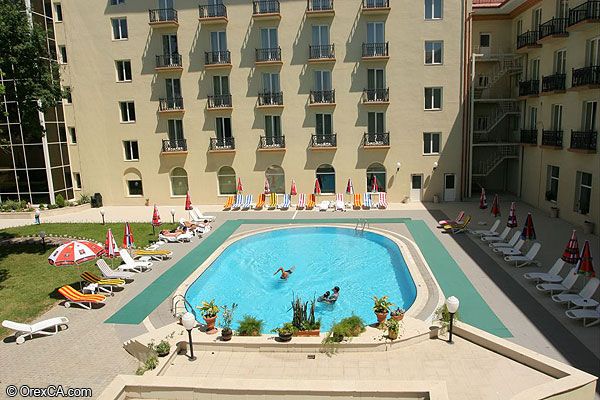 Lotte City Hotel Tashkent Palace 4